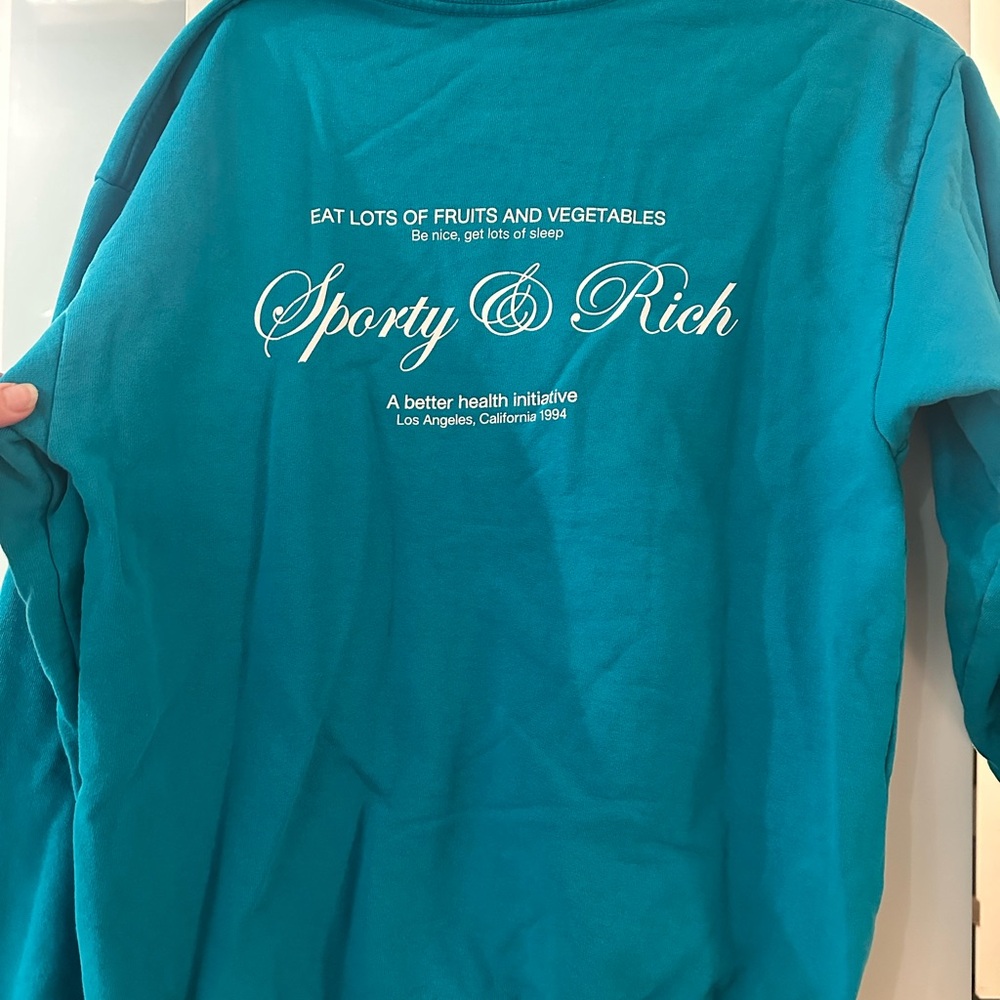 Sporty and rich crew neck